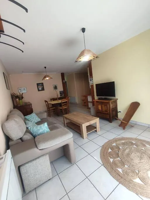 Apartment Gite Rural Le Rouchassier Saint-Laurent-du-Cros